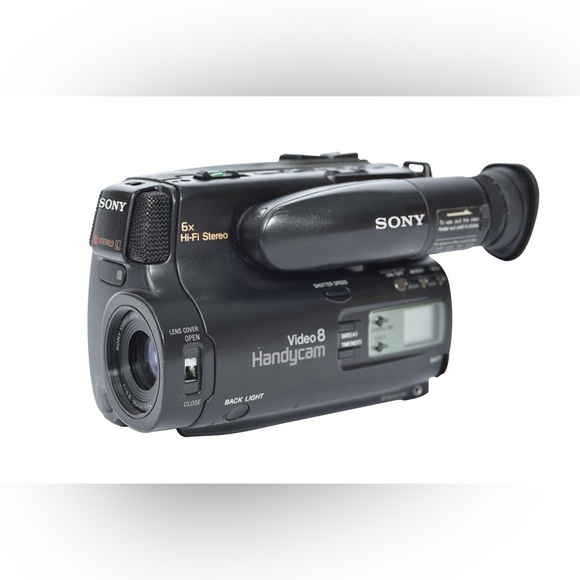 Vintage 1991 Sony Video 8 Handycam Video Camera WITH ORIGINAL RECEIPT FROM 1991 - Picture 2 of 16